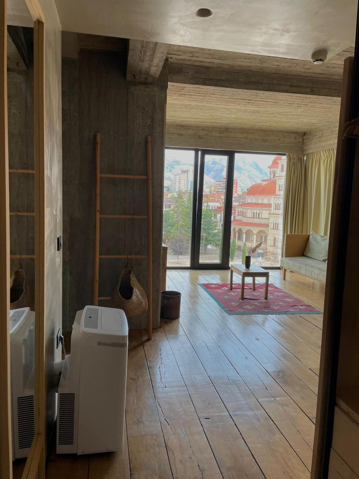In Gallery Hotel & Spa Korce Exterior photo